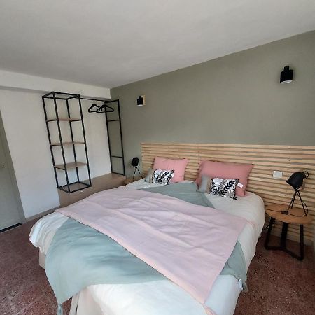 Les Pierres De Cezaire Hotell Saint-Cézaire-sur-Siagne Exteriör bild