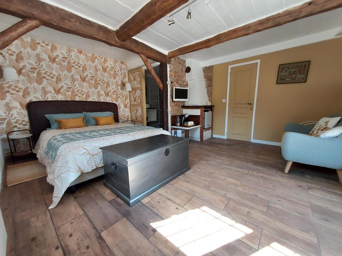 Les Pierres De Cezaire Hotell Saint-Cézaire-sur-Siagne Exteriör bild