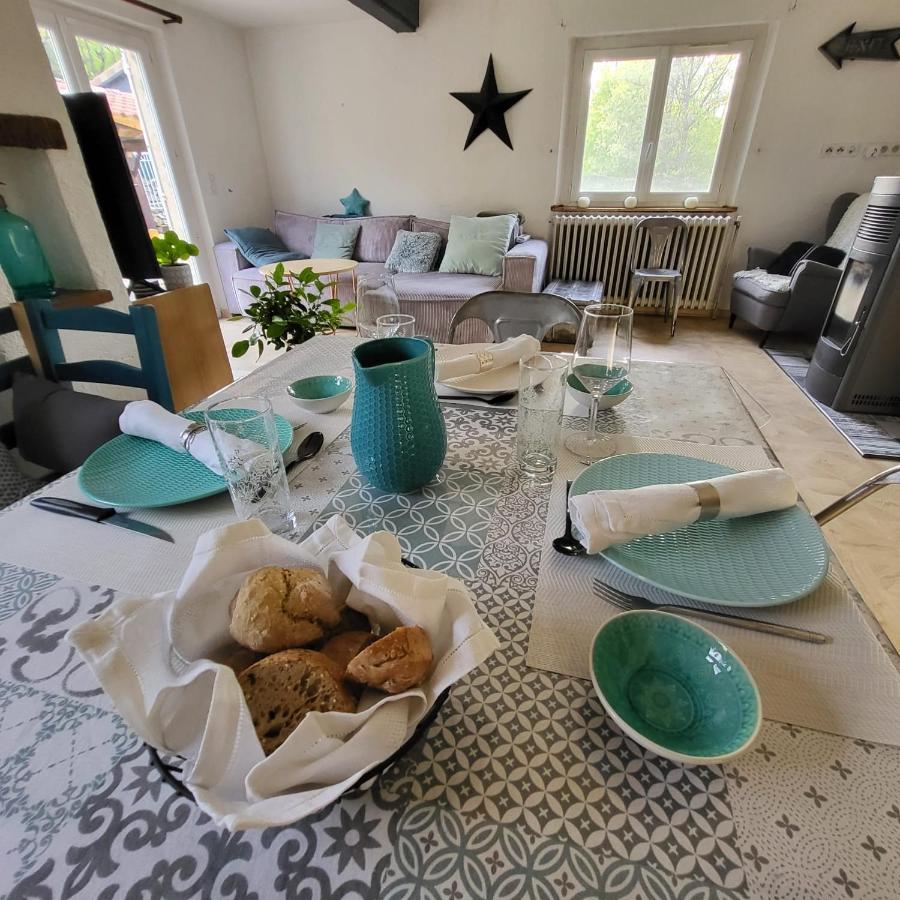 Les Pierres De Cezaire Hotell Saint-Cézaire-sur-Siagne Exteriör bild