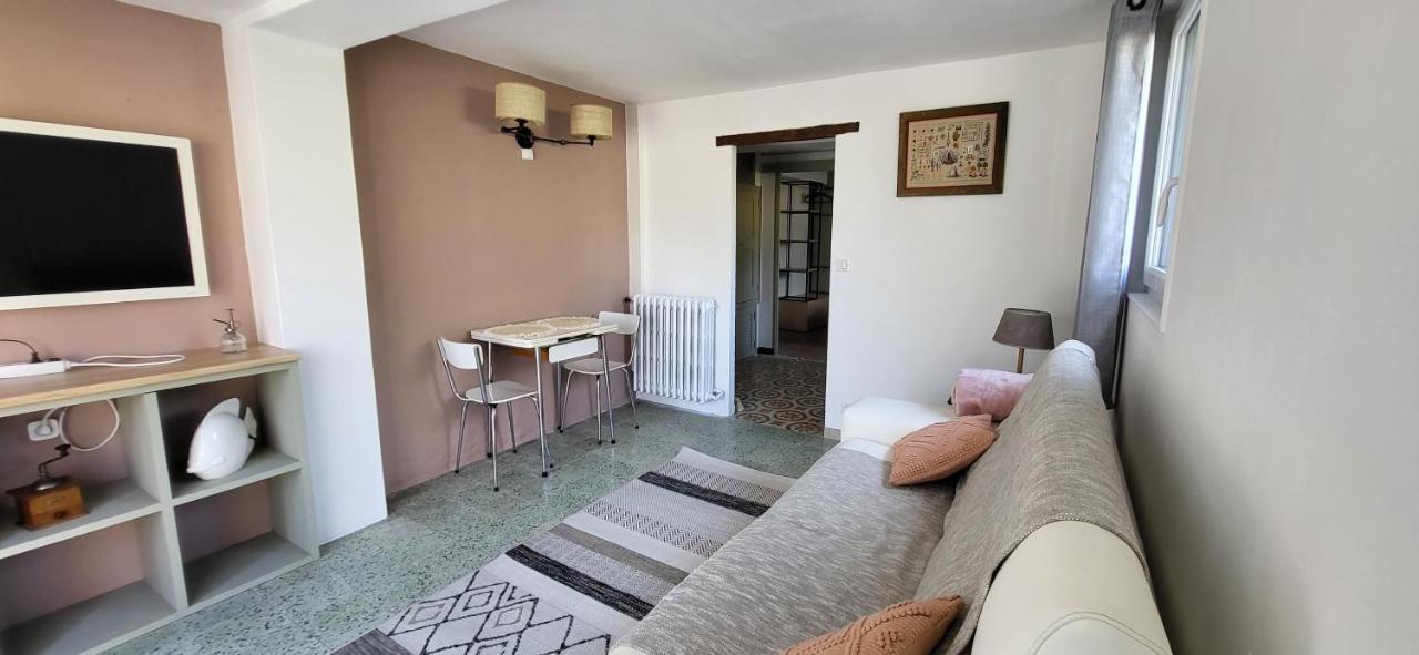 Les Pierres De Cezaire Hotell Saint-Cézaire-sur-Siagne Exteriör bild