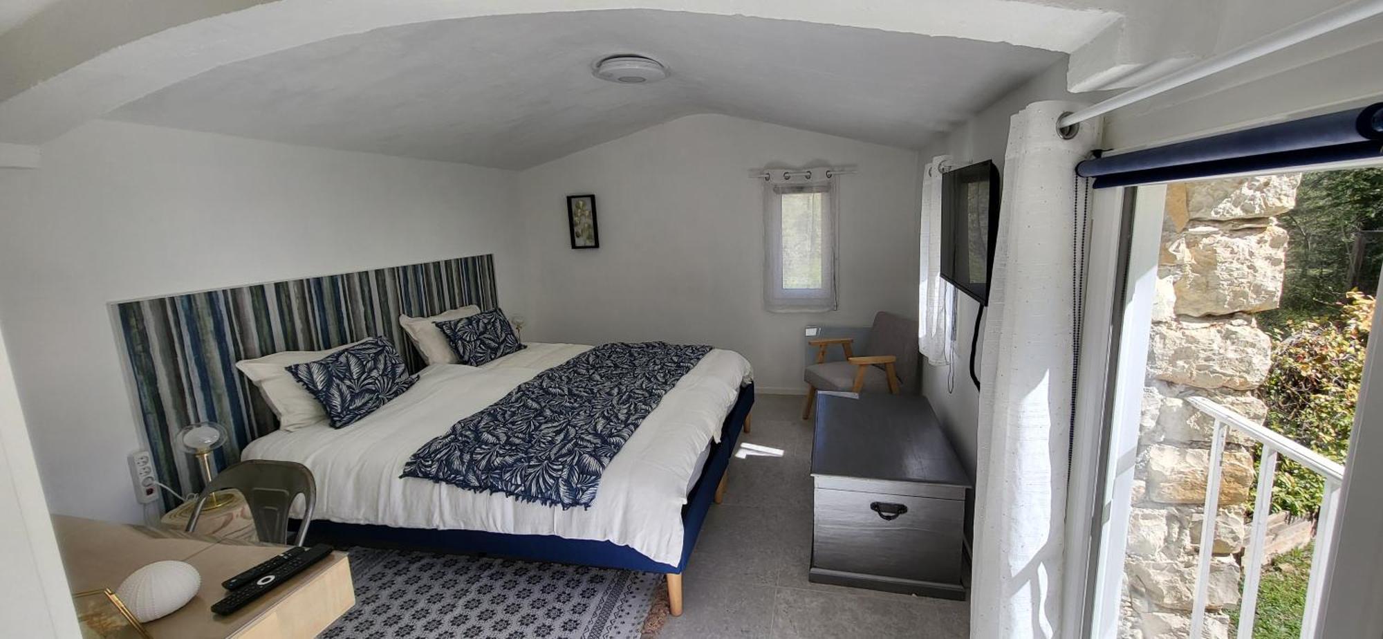 Les Pierres De Cezaire Hotell Saint-Cézaire-sur-Siagne Exteriör bild
