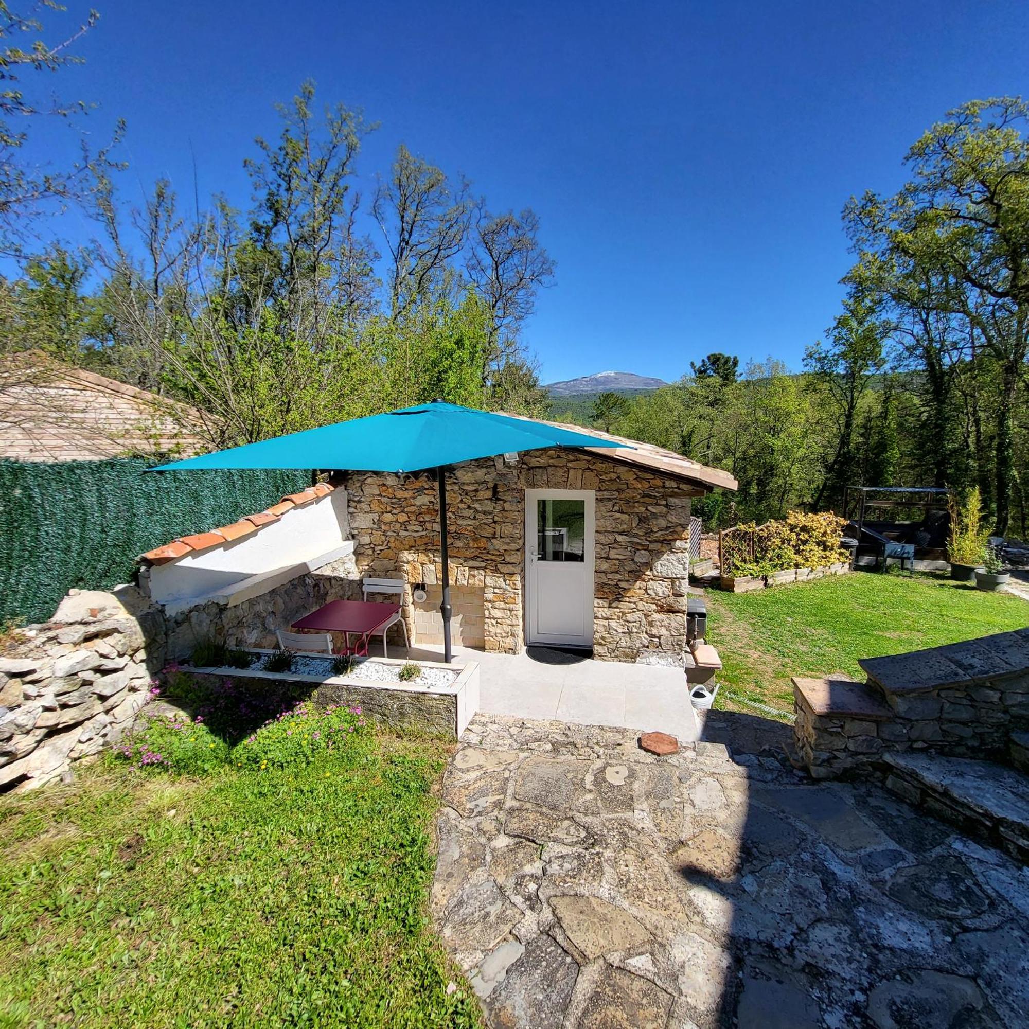 Les Pierres De Cezaire Hotell Saint-Cézaire-sur-Siagne Exteriör bild